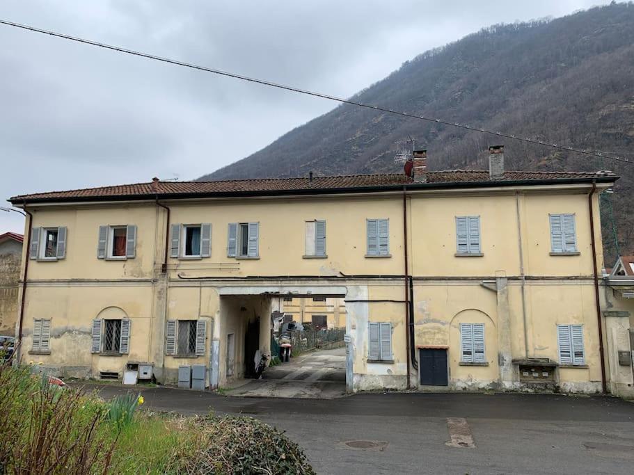 Piccolo Monolocale A Verbania Exteriér fotografie